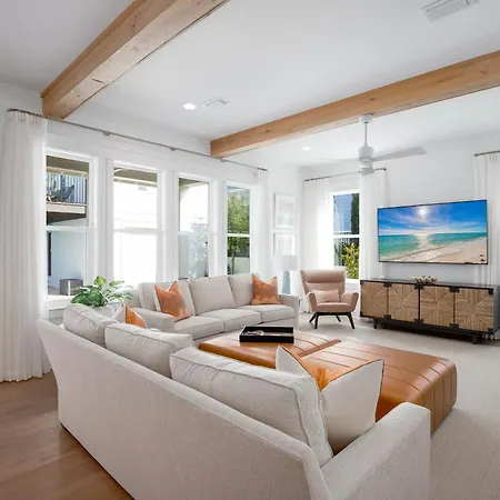 Large Pool - Close To Beach - Carriage House